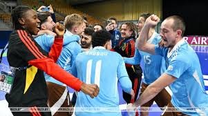 B席：从未想过加盟七年六夺英超冠军，希望这段