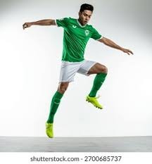 庆祝建队126周年！巴萨官方社媒晒诺坎普球场海报